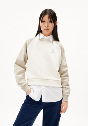 ARMEDANGELS AALLY GAL COLORBLOCK Sweatshirt Regular Fit made of Organic Cotton Sand Stone-undyed | BSMYX0254