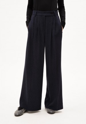 ARMEDANGELS KAAYUA PINSTRIPE Woven Pants made of LENZING™ ECOVERO™ Viscose Mix Night Sky-white | OVMLY0746