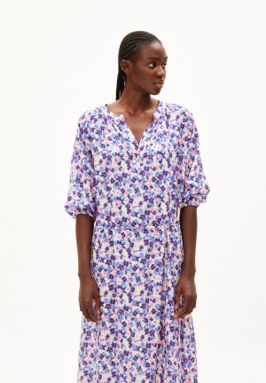 ARMEDANGELS MADITHAA MULTI FLORAL Woven Dress Oversized Fit made of TENCEL™ Lyocell Světle | NGJDF9402