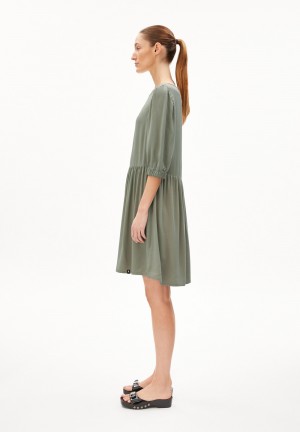 ARMEDANGELS ROSEAA Woven Dress Relaxed Fit made of LENZING™ ECOVERO™ Viscose Šedé Zelene | KAWEC9631