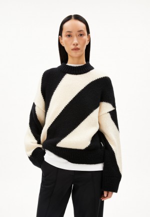 ARMEDANGELS SADNAA STRIPES Sweater Oversized Fit made of Merino-Wool Mix Oatmilk-black | BRNUK2178