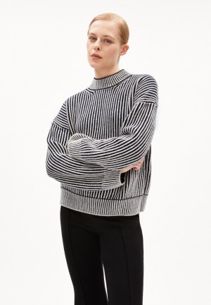 ARMEDANGELS SADNAA VANISEE Sweater Loose Fit made of Organic Wool Mix Black-oatmilk | OIWYU7896