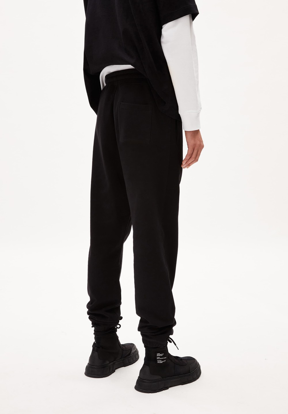 ARMEDANGELS AAIKE ICONIC CAPSULE Heavyweight Sweat Pants Regular Fit made of Organic Cotton Mix Černé | FTGVI9832