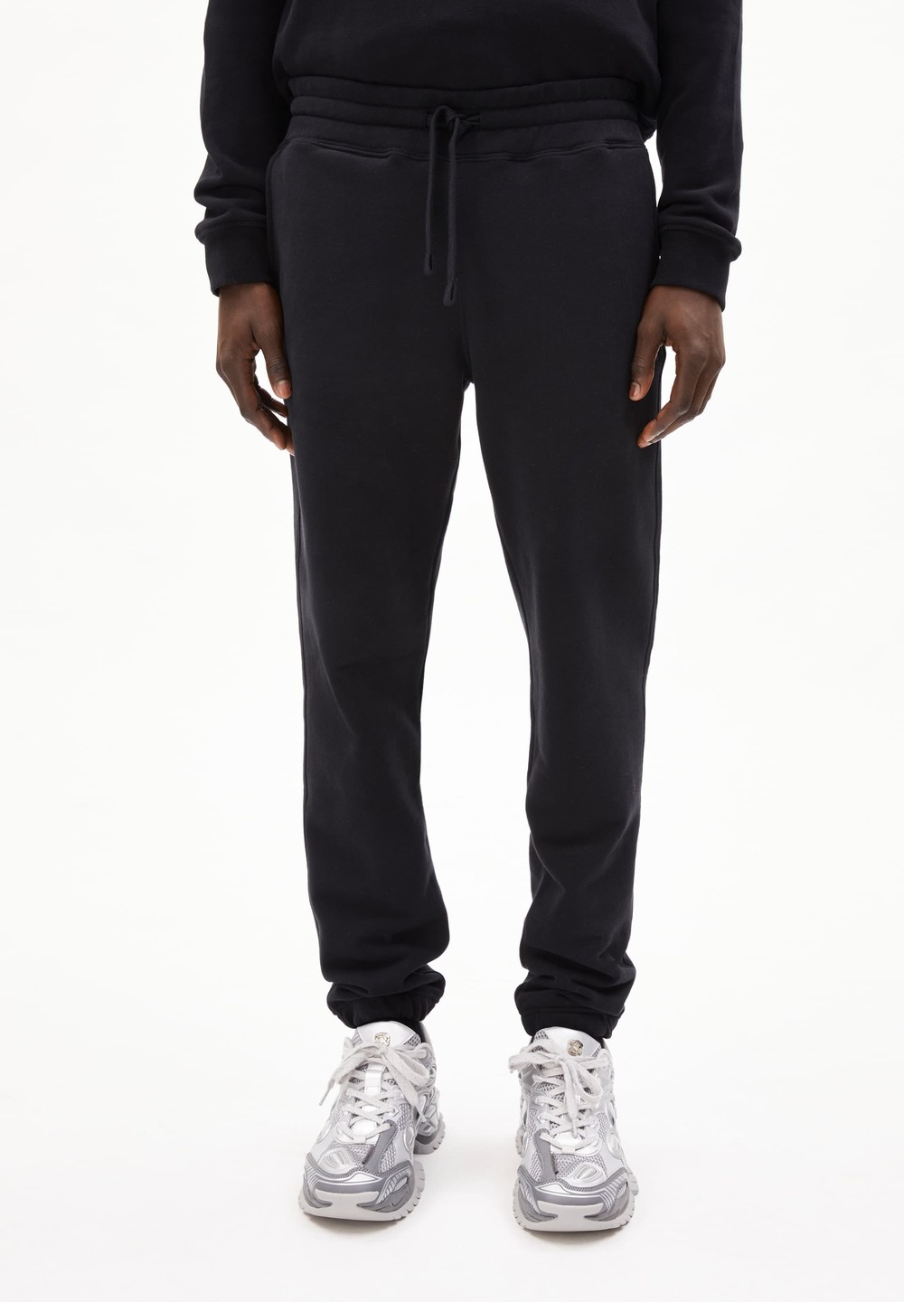 ARMEDANGELS AARDO COMFORT Sweat Pants made of Organic Cotton Mix Černé | TRMND7908