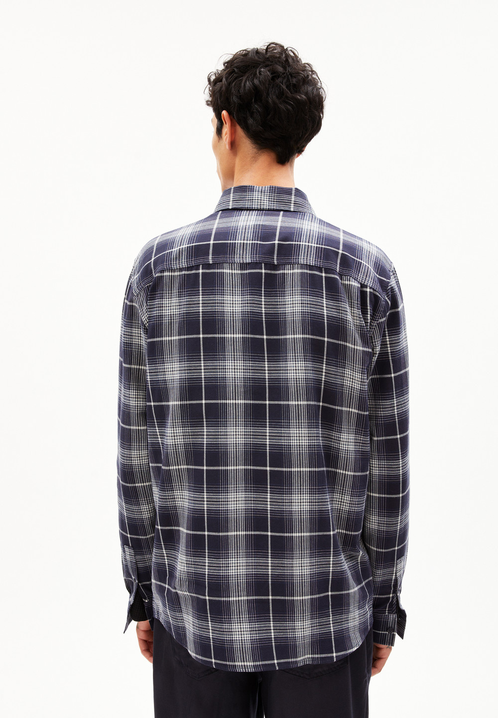 ARMEDANGELS AARNAULT Shirt Relaxed Fit made of Organic Cotton Night Sky-oatmilk | LPXCQ4763