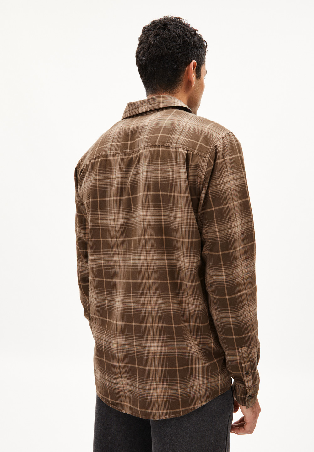 ARMEDANGELS AARNAULT Shirt Relaxed Fit made of Organic Cotton Earth-cinnamon Dust | NBKQO6058