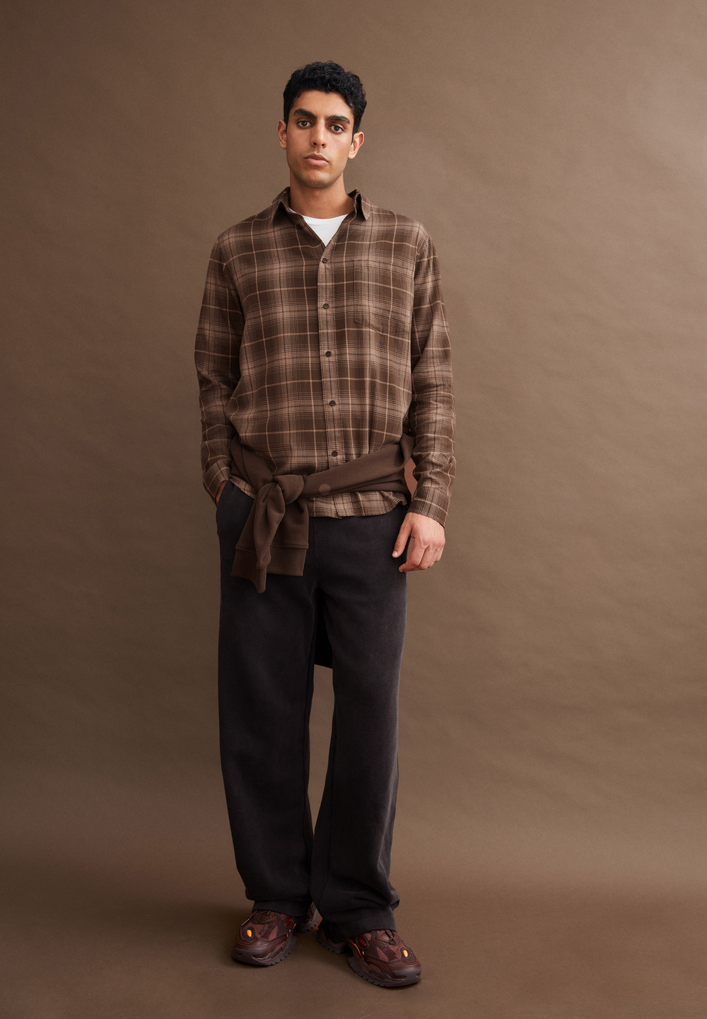 ARMEDANGELS AARNAULT Shirt Relaxed Fit made of Organic Cotton Earth-cinnamon Dust | NBKQO6058