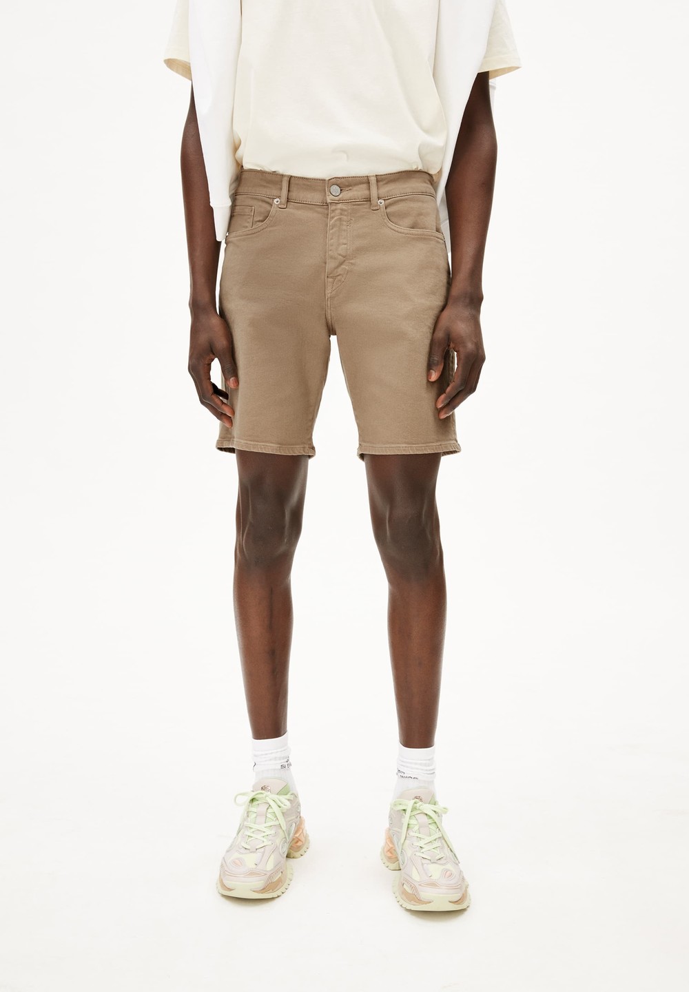 ARMEDANGELS AARVO GMT DYE Denim Shorts made of Organic Cotton Mix Sand Stone | CBHQX2936