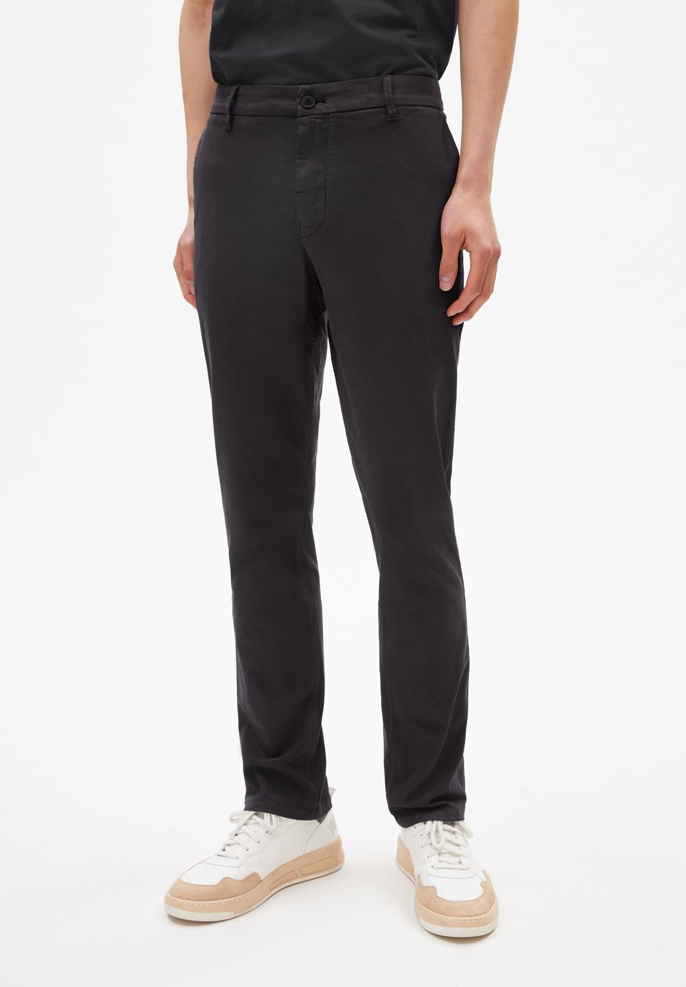 ARMEDANGELS AATHAN Chino Pants made of Organic Cotton Mix Graphite | ONLEG2549