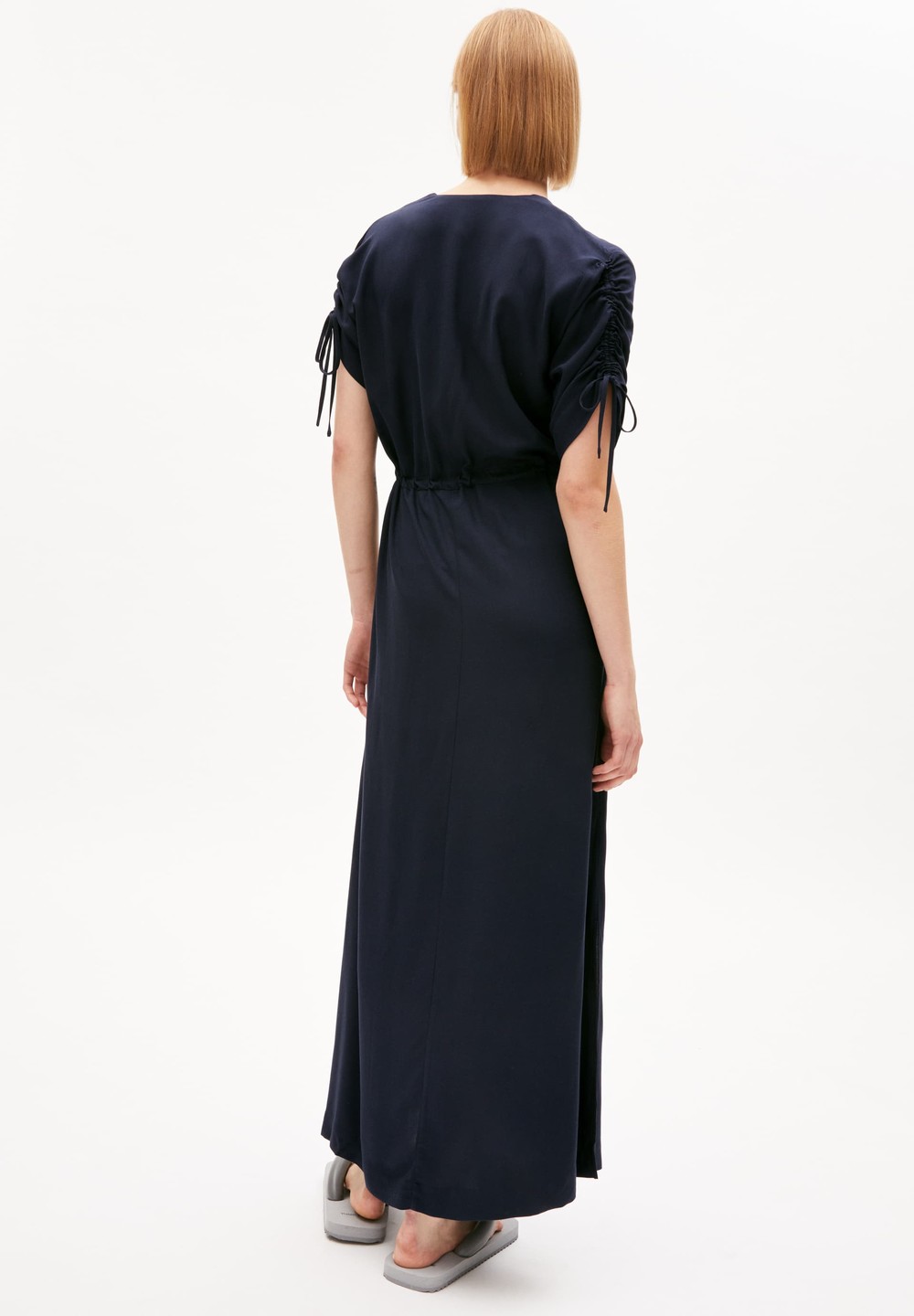 ARMEDANGELS ALESAA Woven Dress made of LENZING™ ECOVERO™ Night Sky | XSBOH1093