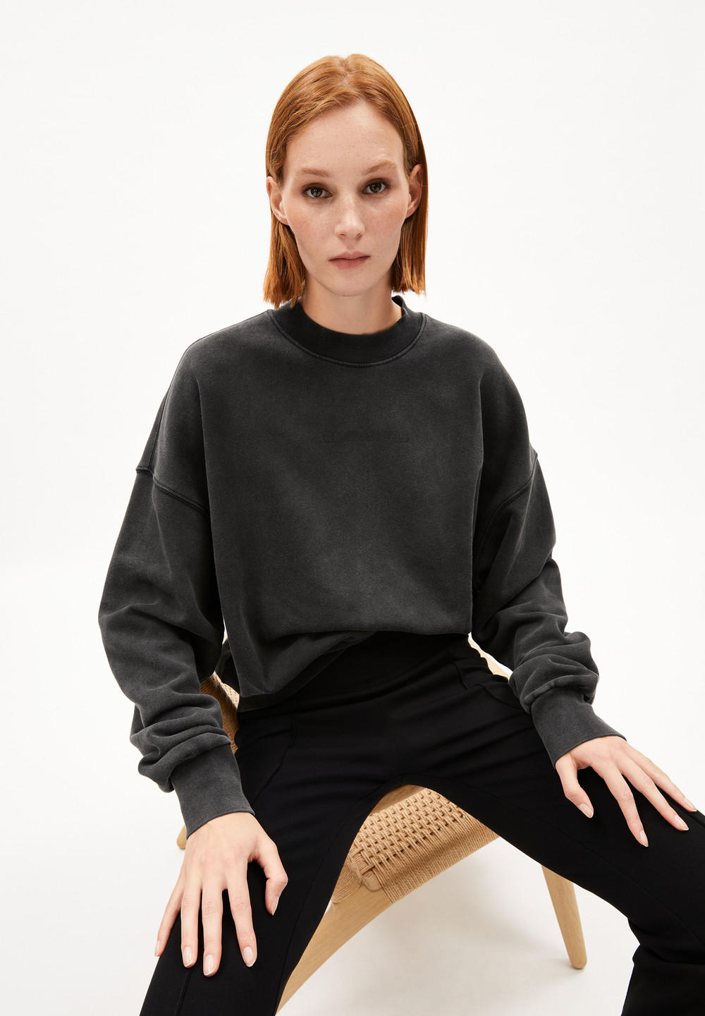 ARMEDANGELS ALIZAA GMT DYE Sweatshirt Oversized Fit made of Organic Cotton Černé | SUTQX3259