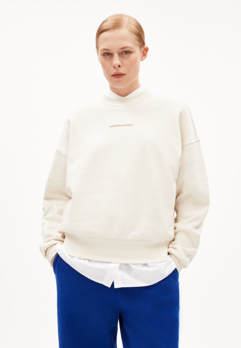 ARMEDANGELS ALIZAA NESTLING Sweatshirt Oversized Fit made of Organic Cotton Undyed | QBWSU9017