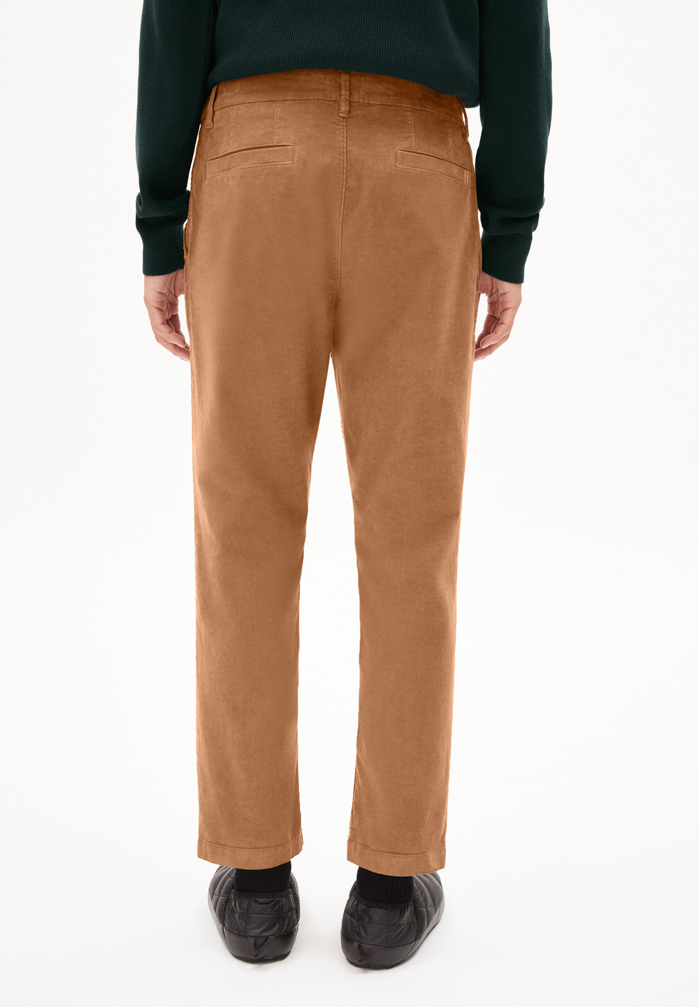 ARMEDANGELS ALVAARO PREMIUM CORD Chino Pants Regular Fit made of Organic Cotton Mix Cedar Wood | GDFCA6493