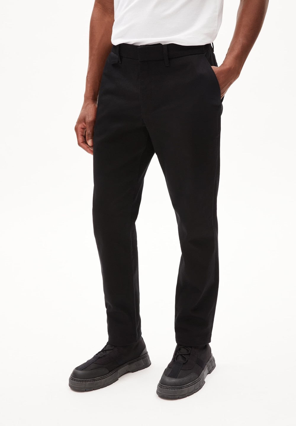 ARMEDANGELS ALVAARO PREMIUM Chino Pants made of Organic Cotton Mix Černé | GQCYK1790