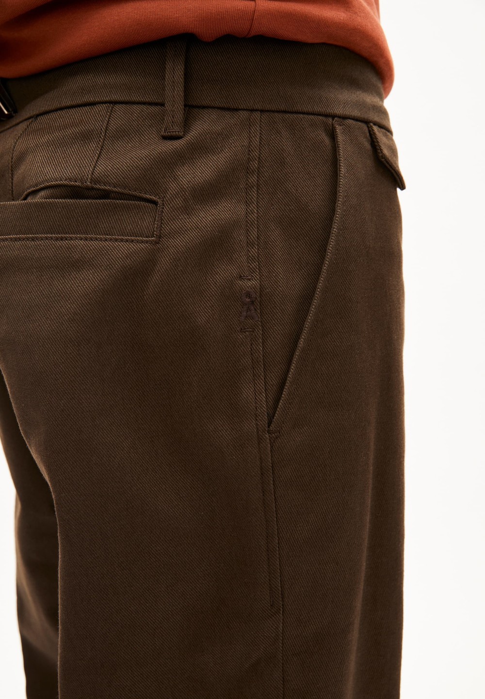 ARMEDANGELS ALVAARO PREMIUM Chino Pants made of Organic Cotton Mix Earth | TXYPW2465