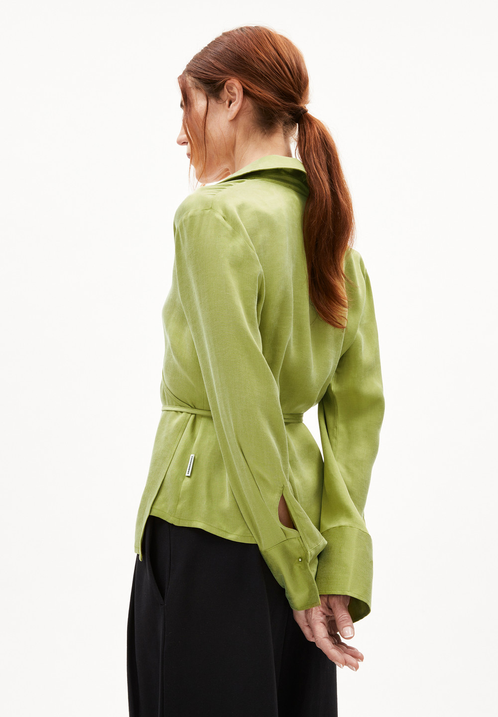 ARMEDANGELS BEJURAA Blouse Relaxed Fit made of TENCEL™ Lyocell Mix New Moss | GRHPB3527