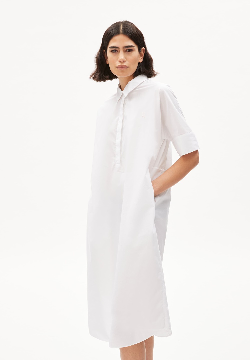 ARMEDANGELS BENKAA Woven Dress Loose Fit made of Organic Cotton Bílé | TILWM4871