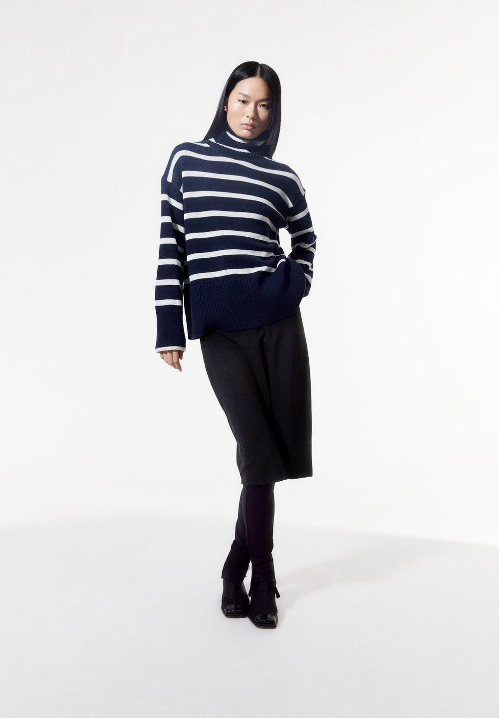 ARMEDANGELS CHANAA STRIPES Sweater Loose Fit made of Organic Cotton Night Sky-oatmilk | UYNPF4302