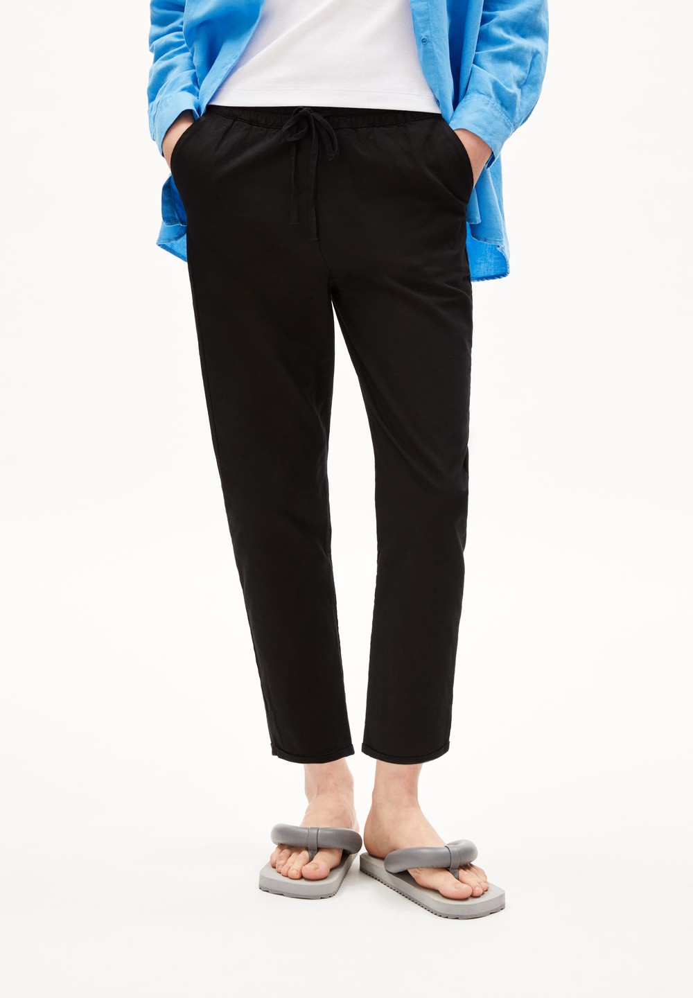 ARMEDANGELS DANYAA LINO Woven Pants Regular Fit made of Linen-Mix Černé | QUEIR6053