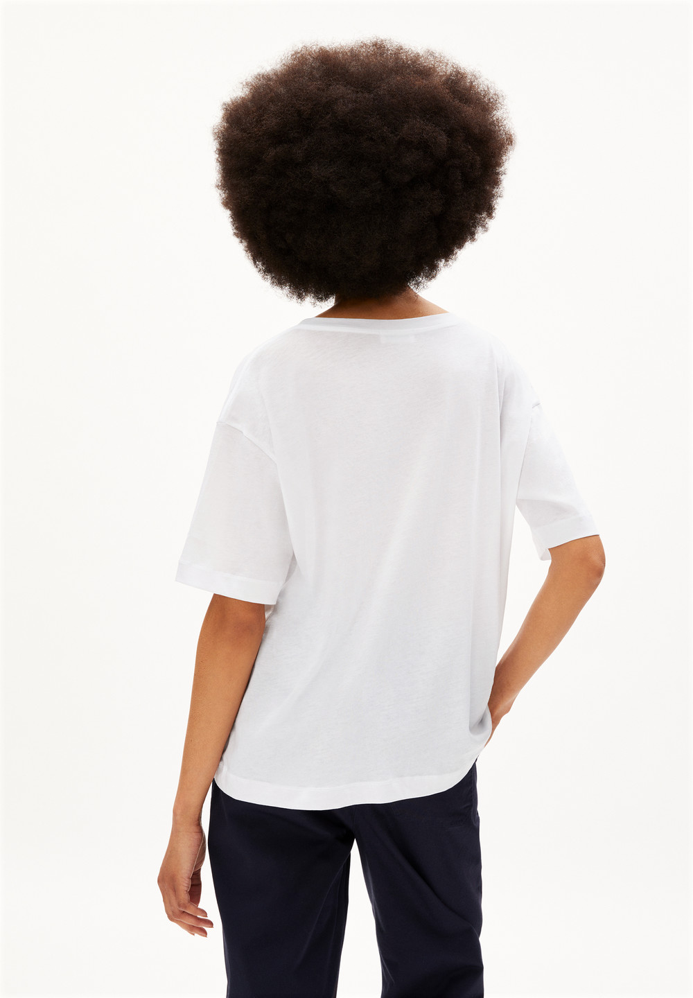 ARMEDANGELS DEMIKAA T-Shirt Oversized Fit made of Organic Cotton Bílé | RJSXV5234