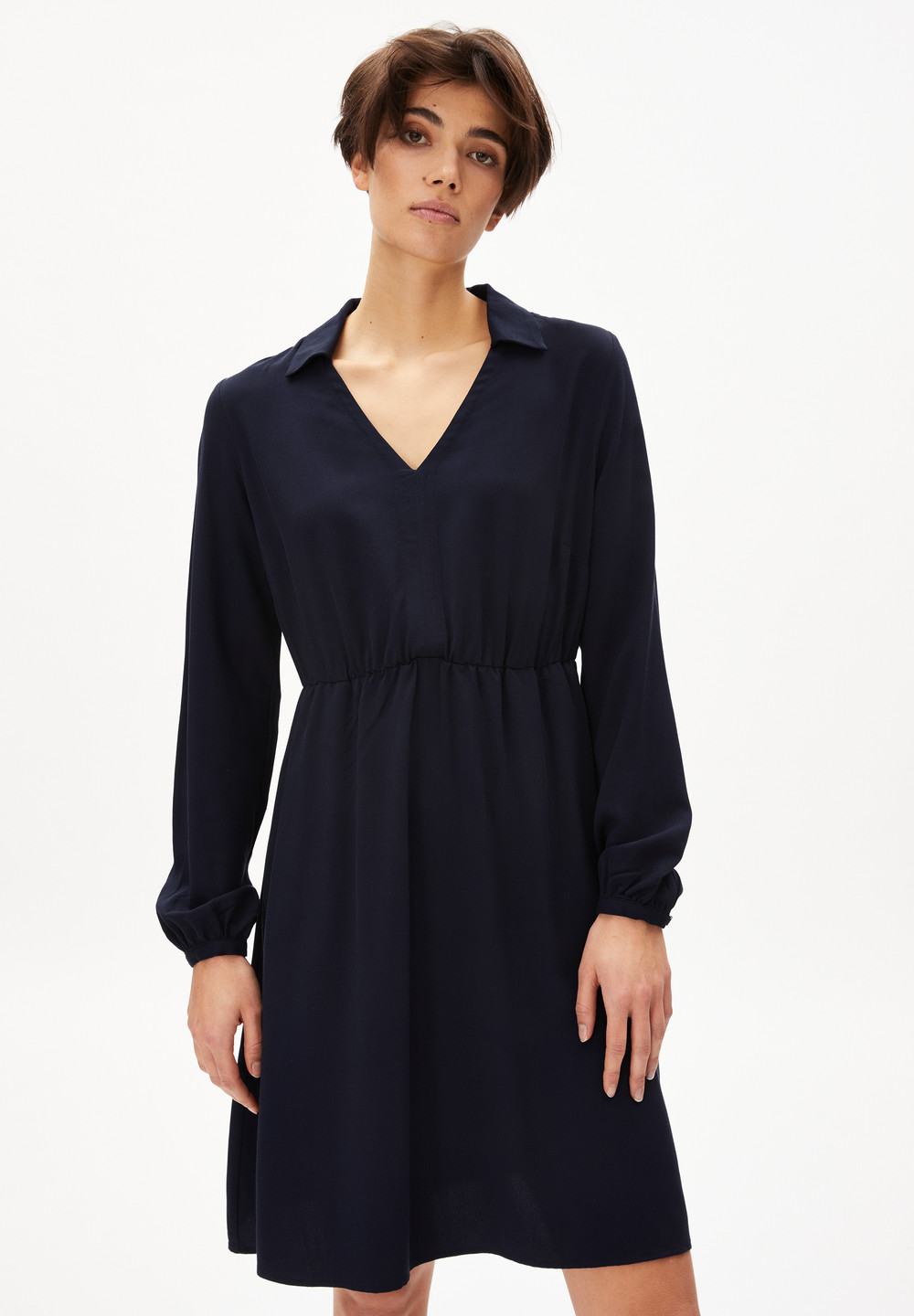 ARMEDANGELS DESIRAA Woven Dress Regular Fit made of LENZING™ ECOVERO™ Night Sky | LXCEG3918