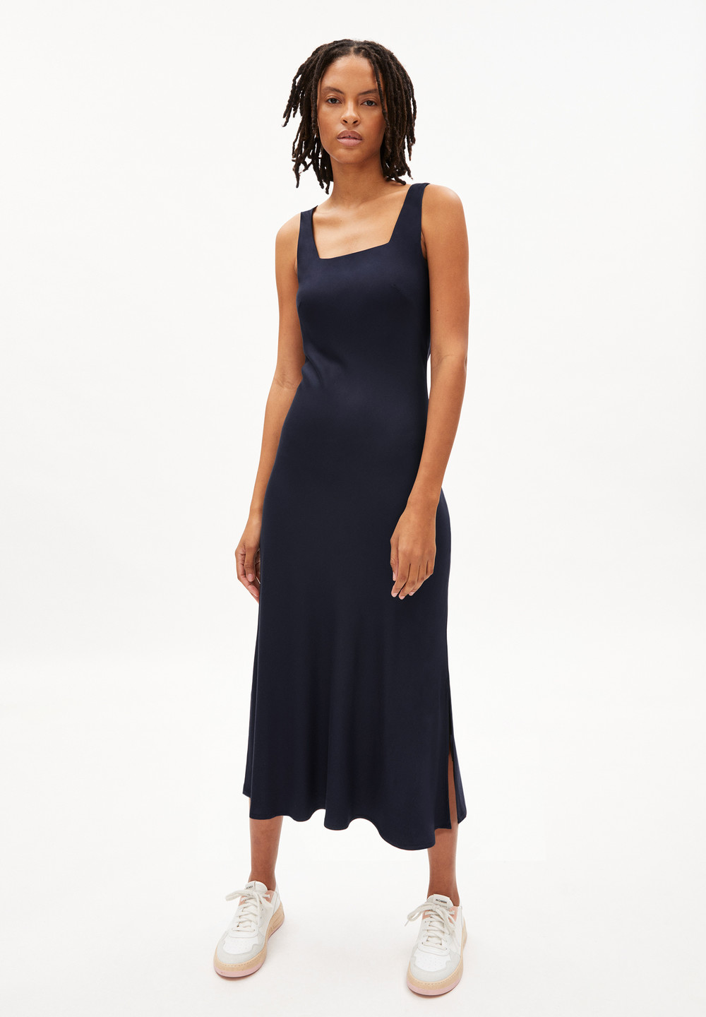 ARMEDANGELS ELIDIAA Woven Dress made of LENZING™ ECOVERO™ Viscose Night Sky | AWNFM7410