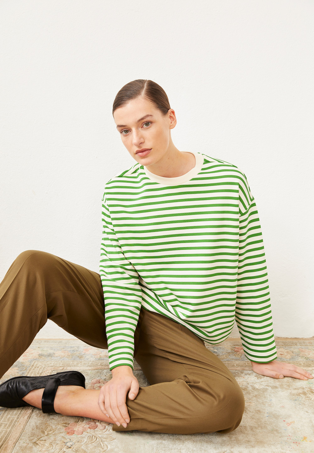 ARMEDANGELS FRANKAA MAARLEN STRIPE Sweatshirt Oversized Fit made of Organic Cotton Zelene | LHEYG2401