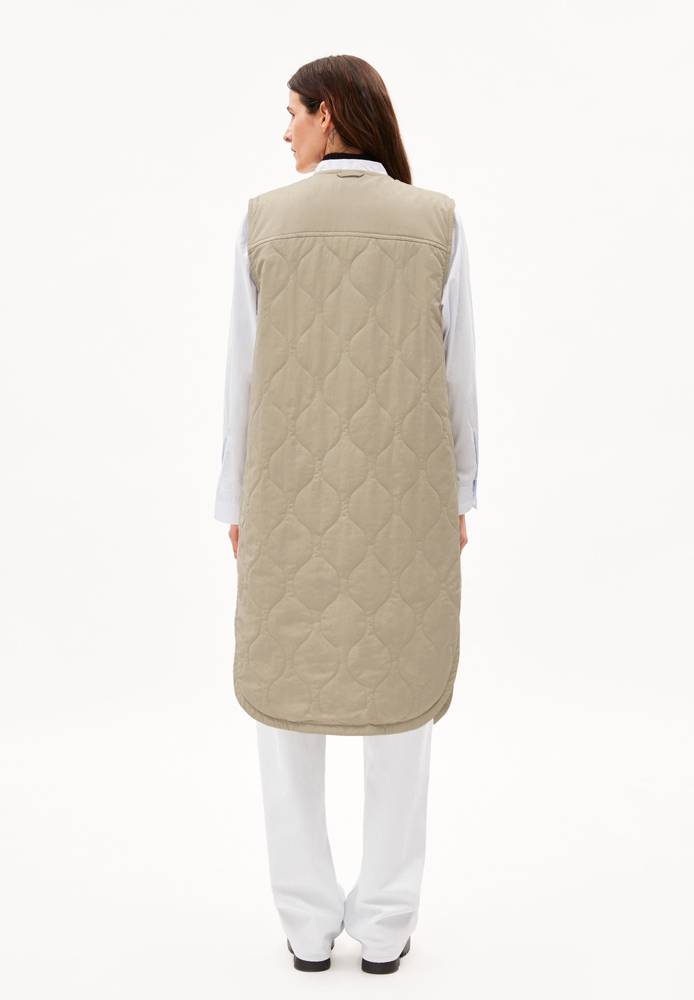 ARMEDANGELS GAUJAA Waistcoat Relaxed Fit made of Polymide Mix (recycled) Sand Stone | BOZAF7426