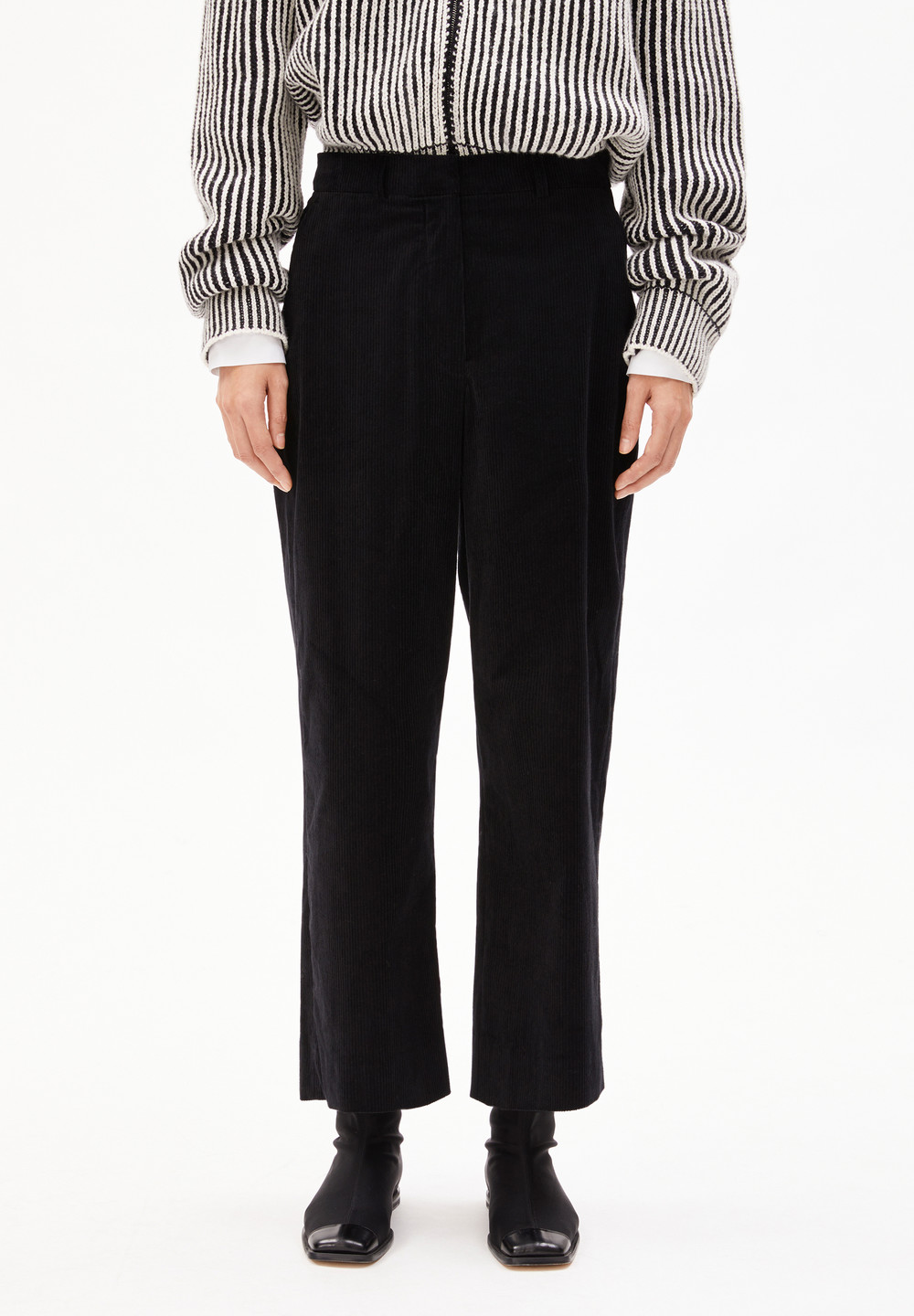 ARMEDANGELS JAALMA CORDUROY Woven Pants made of Organic Cotton Mix Černé | ZMKYF3294