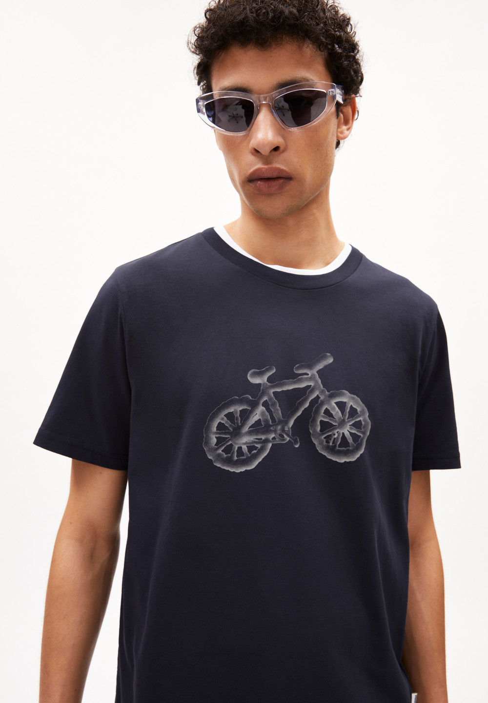 ARMEDANGELS JAAMES CLOUD BIKE T-Shirt Regular Fit made of Organic Cotton Night Sky | KFCEL7208