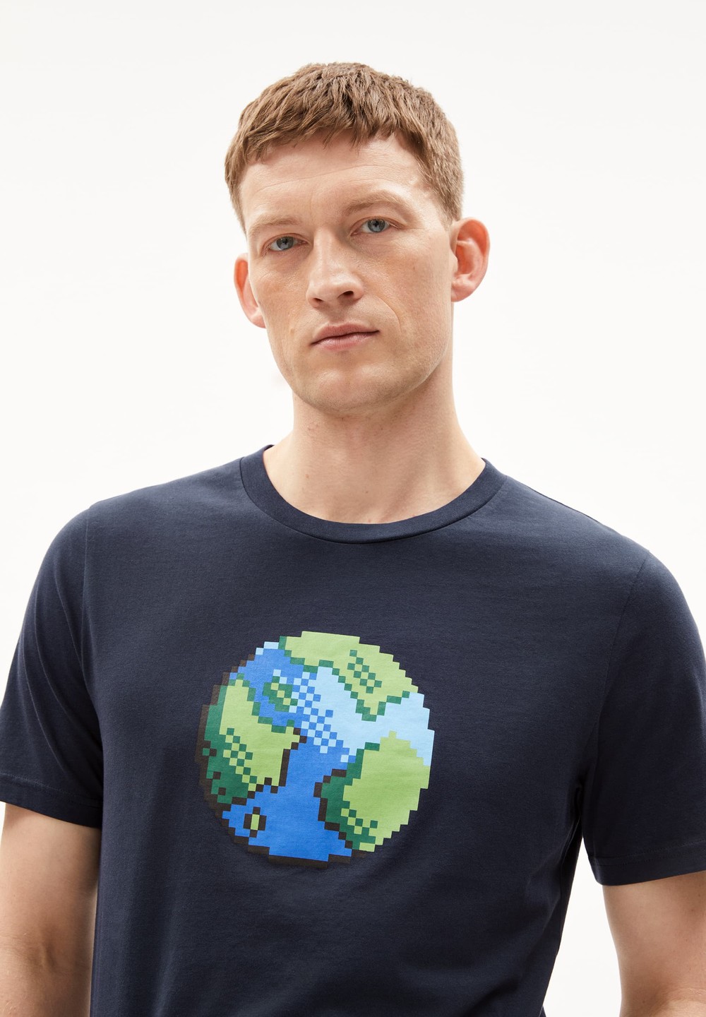 ARMEDANGELS JAAMES PLAANET T-Shirt Regular Fit made of Organic Cotton Night Sky | USLCF3476