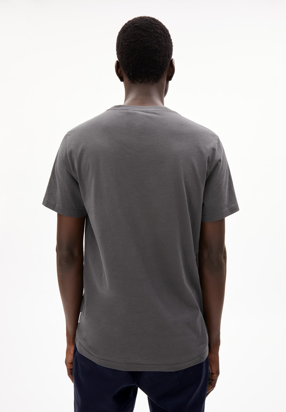 ARMEDANGELS JAAMES T-Shirt Regular Fit made of Organic Cotton Graphite | HOLBV3729