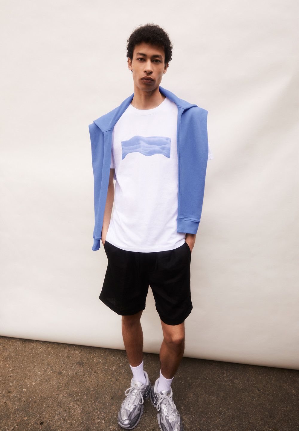 ARMEDANGELS JAAMES WAVY CLOUDS T-Shirt Regular Fit made of Organic Cotton Bílé | CQEZJ7931