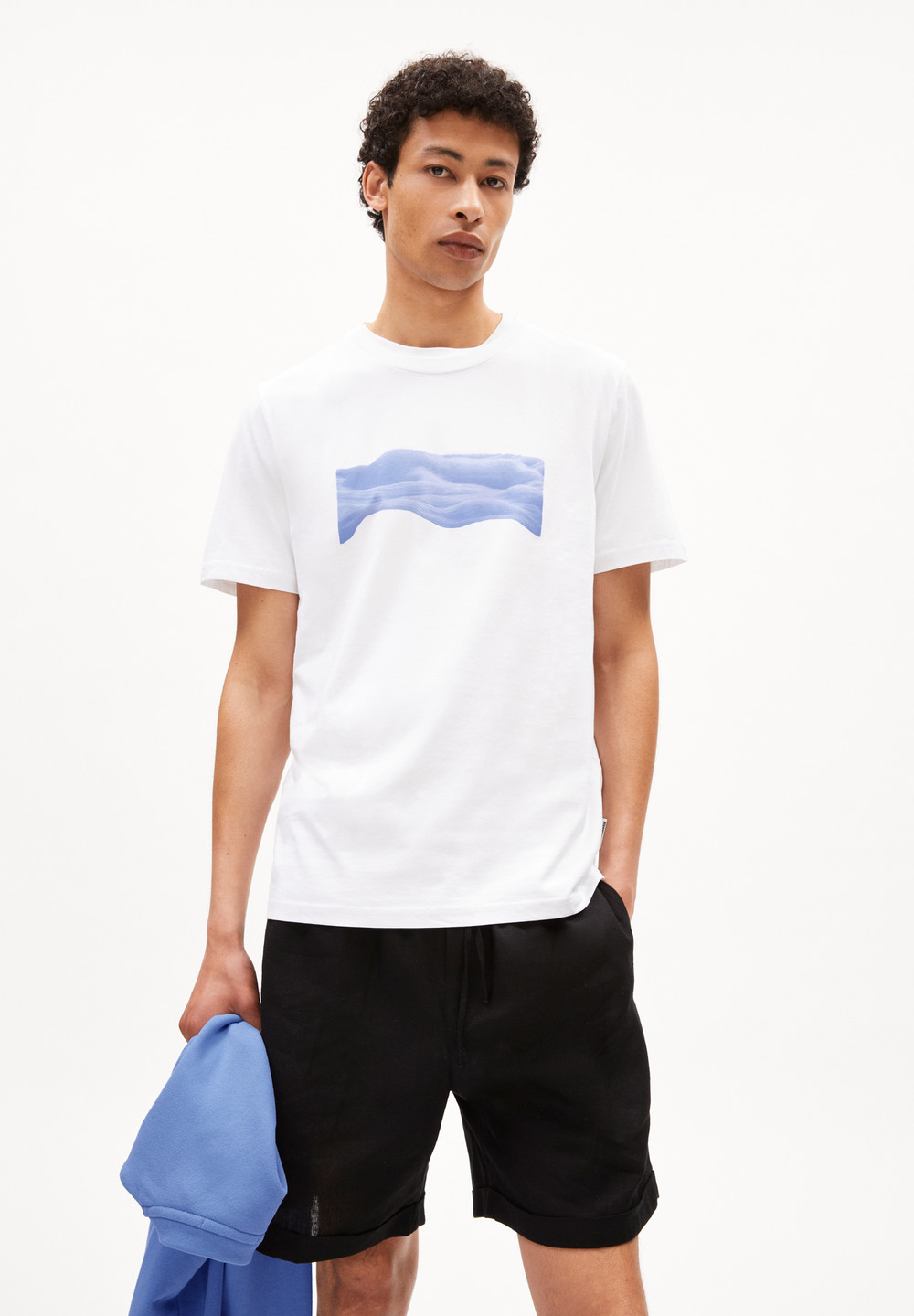 ARMEDANGELS JAAMES WAVY CLOUDS T-Shirt Regular Fit made of Organic Cotton Bílé | CQEZJ7931