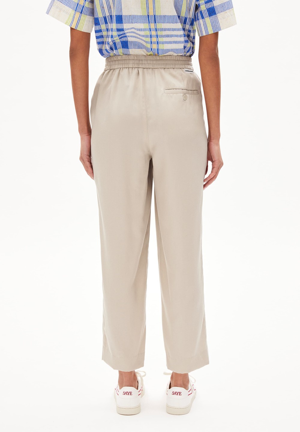 ARMEDANGELS KAADIA TAPERED Woven Pants made of TENCEL™ x REFIBRA™ Lyocell Sand Stone | HVADY5732