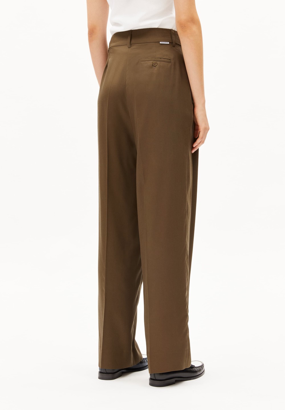 ARMEDANGELS KAAYAH Woven Pants made of TENCEL™ x REFIBRA™ Lyocell Dried Moss | OJKMX2538