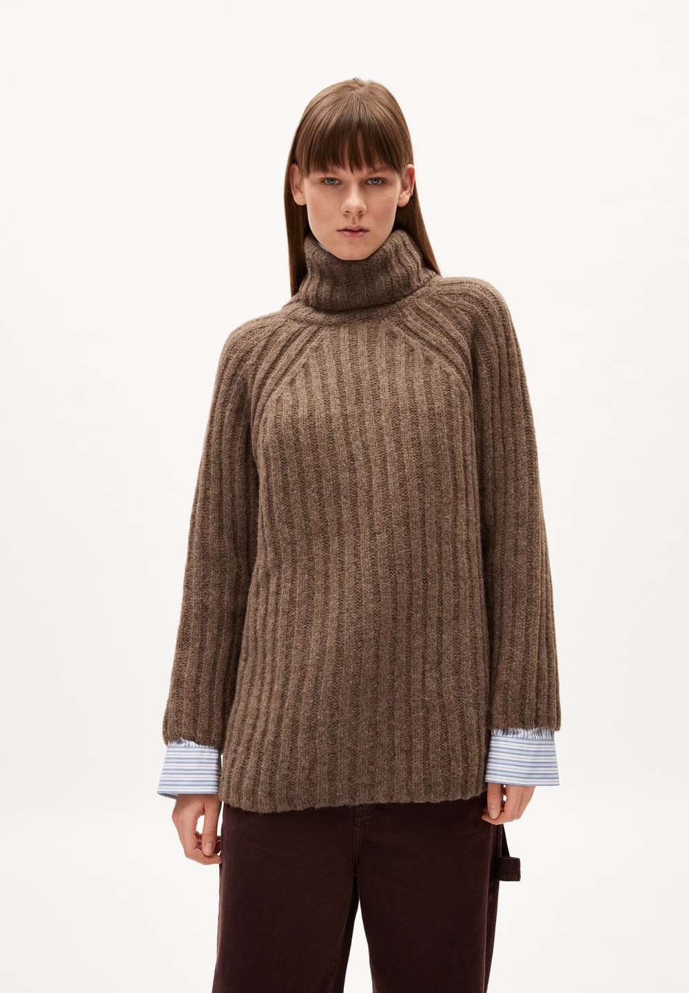 ARMEDANGELS LANESSAA Sweater Loose Fit made of Alpaca Wool Mix Tmavě Hnědé | OABMS7236