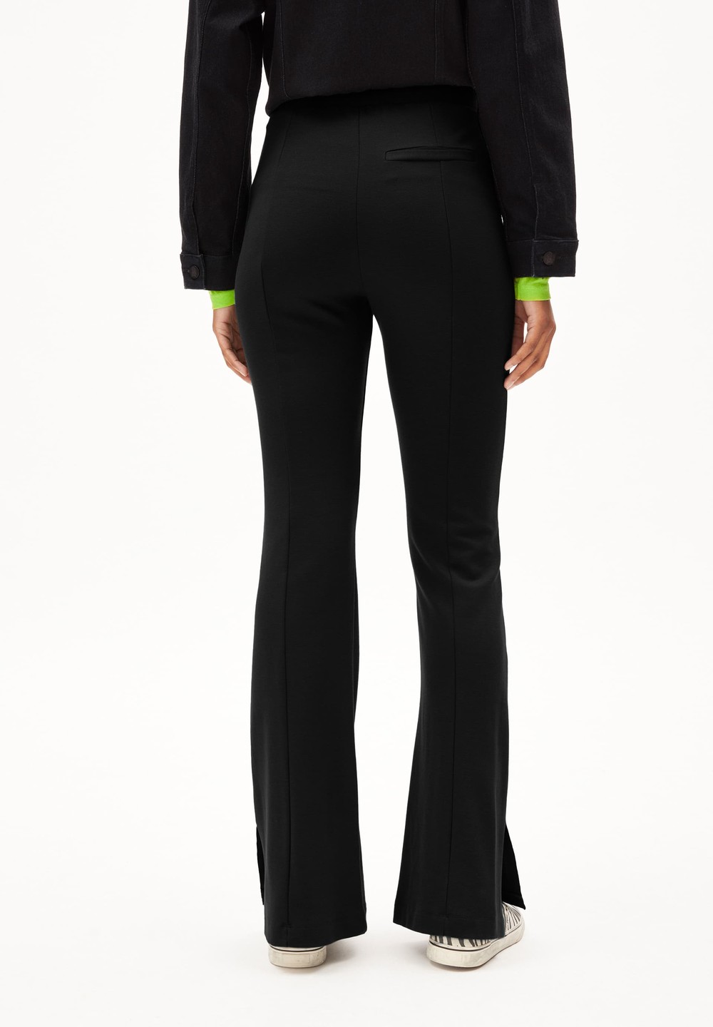 ARMEDANGELS LEYLAARI SLIT HEM Jersey Pants made of LENZING™ ECOVERO™ Viscose Mix Černé | MIBWS0285