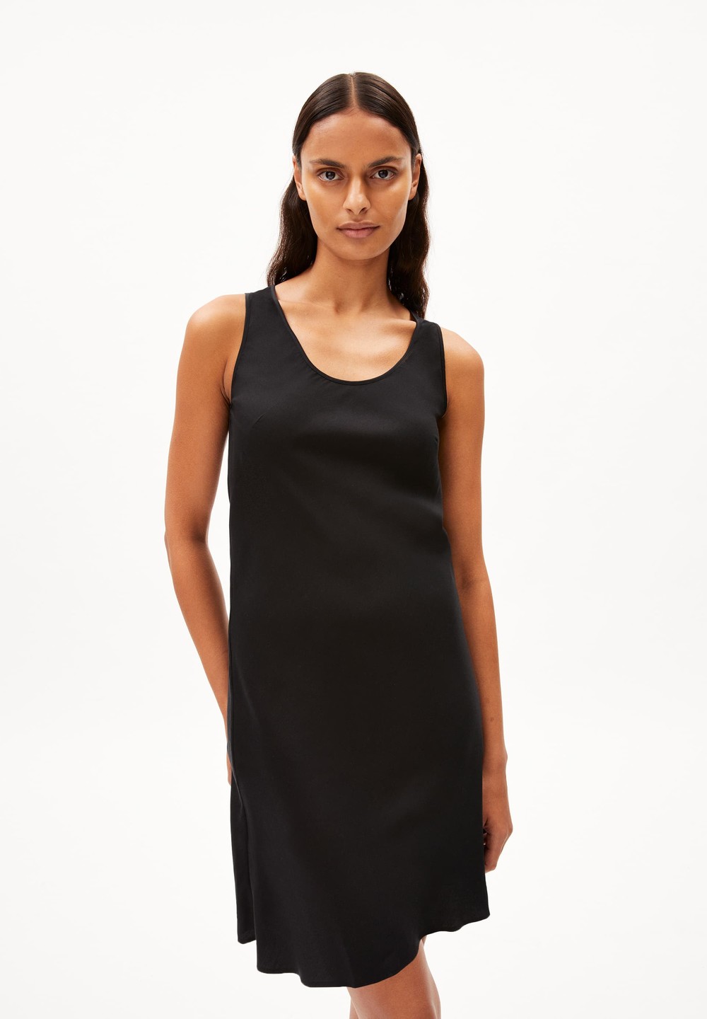 ARMEDANGELS LINNERAA Woven Dress Regular Fit made of TENCEL™ Lyocell Mix Černé | FMWIK3867