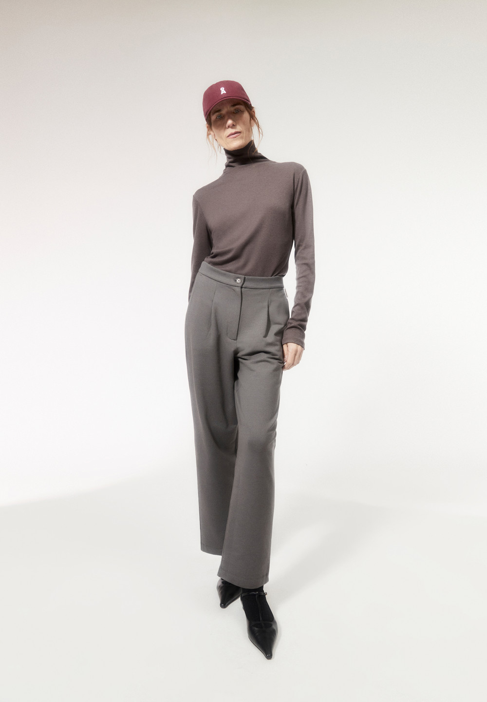 ARMEDANGELS LIRAA LOU Jersey Pants made of Organic Cotton Mix Iron Cast | QCRSH6523