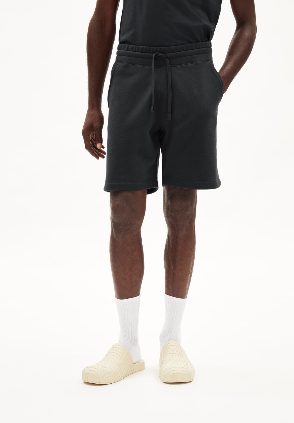 ARMEDANGELS MAARCO COMFORT Sweat Shorts made of Organic Cotton Mix Graphite | XTSWY7854