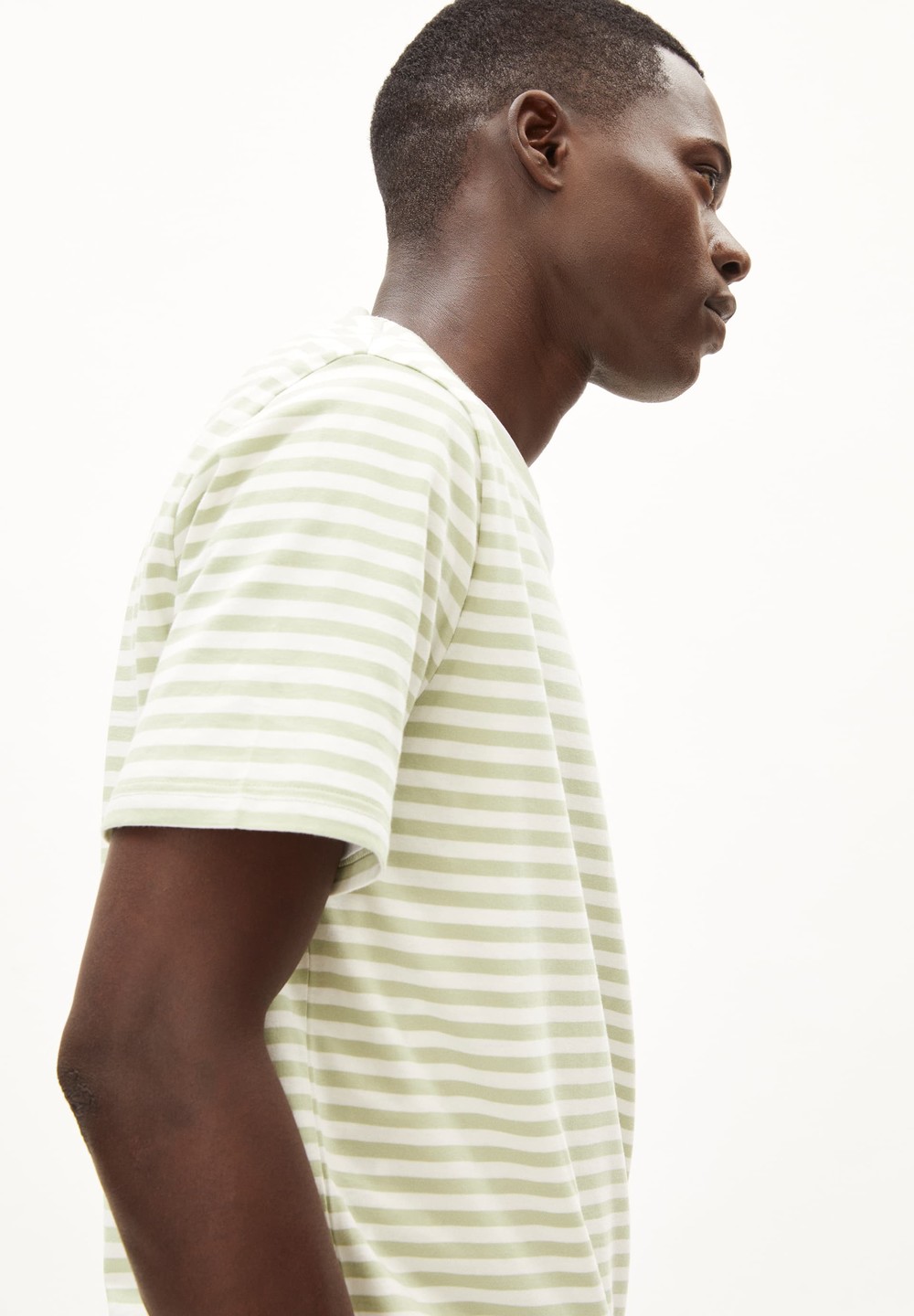 ARMEDANGELS MAARKOS STRIPES T-Shirt Relaxed Fit made of Organic Cotton Oatmilk-light Matcha | ZFXYP4825