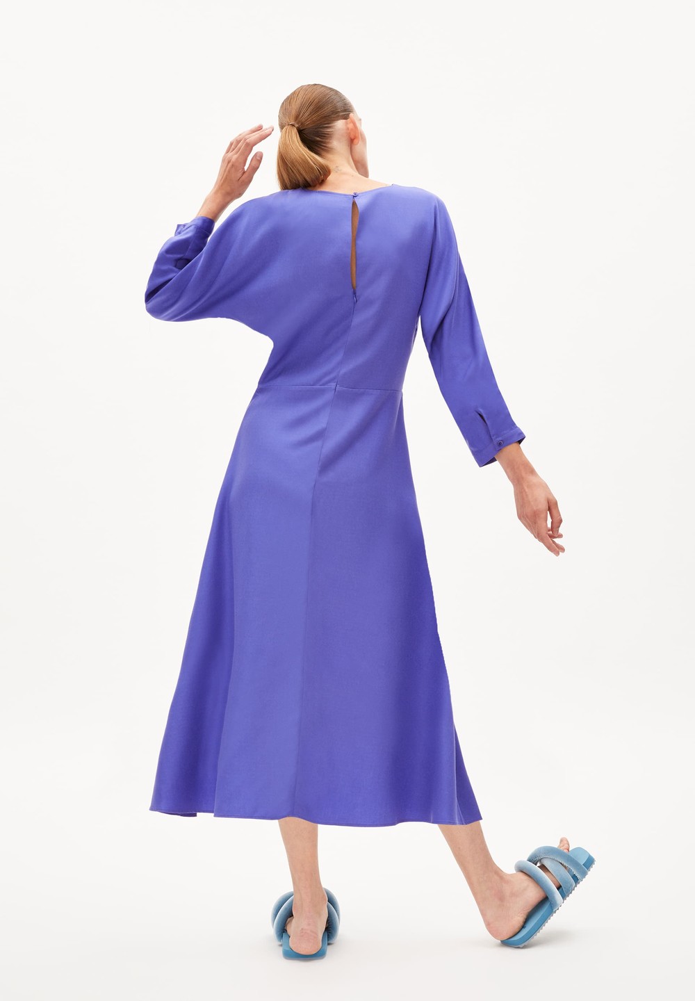 ARMEDANGELS MAARLENA Woven Dress Regular Fit made of TENCEL™ Lyocell Vibrant Violet | FMRBS5691