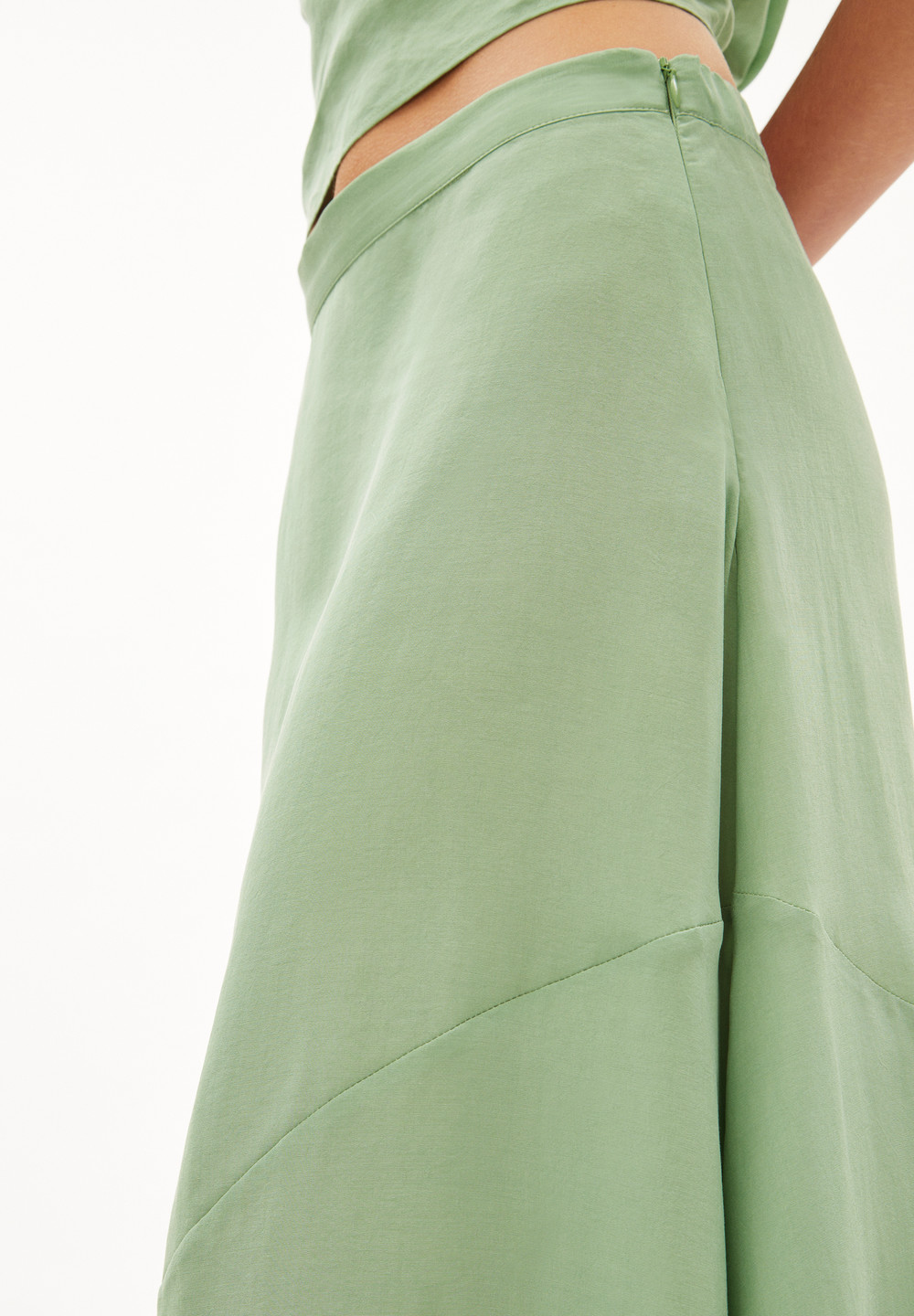 ARMEDANGELS MAGAALI Woven Skirt Regular Fit made of TENCEL™ Lyocell Zelene | HTIQS2789