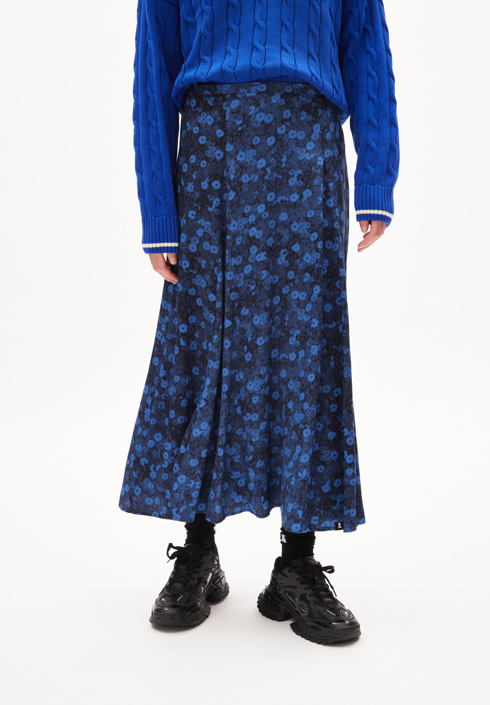 ARMEDANGELS MIKASAAMI MILLES FLEURS Woven Skirt Regular Fit made of LENZING™ ECOVERO™ Viscose Night Sky | DYHZT0615