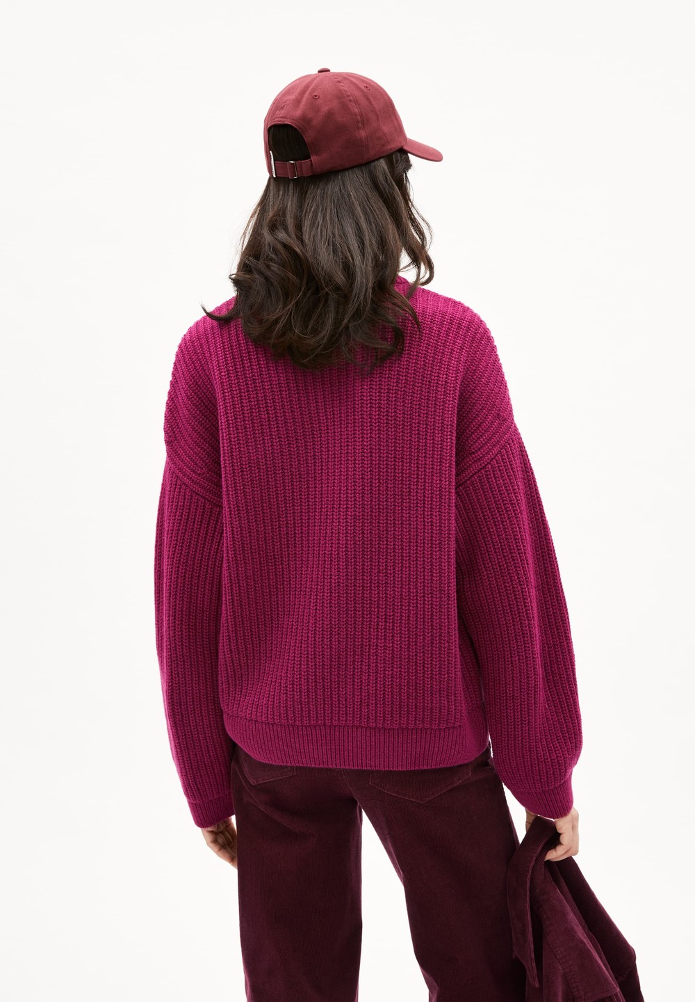 ARMEDANGELS MIYAAR SOLID Sweater Loose Fit made of Organic Wool Mix Cherry Juice | DWHBK9102