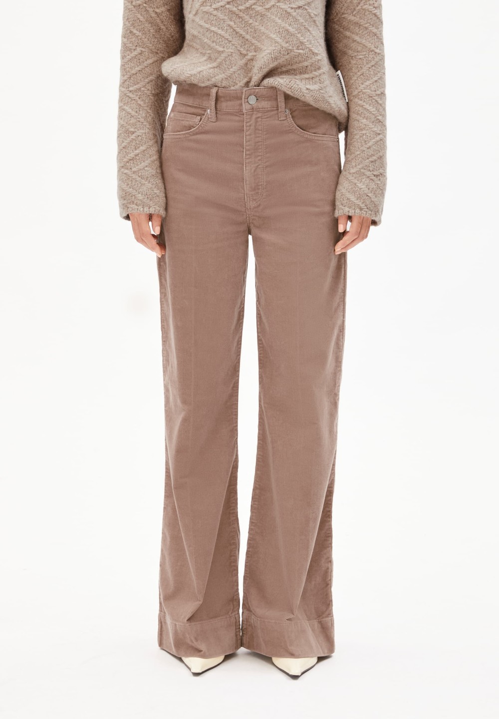 ARMEDANGELS MURLIAA CORDUROY Woven Pants made of Organic Cotton Mix Cinnamon Dust | FHKJB3057