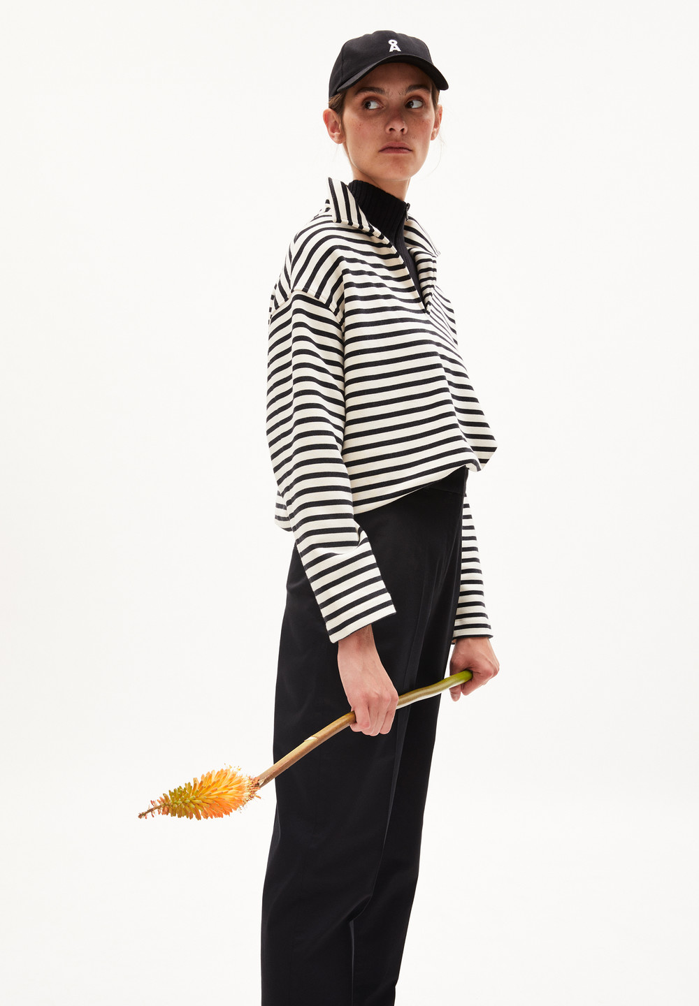 ARMEDANGELS NAIRAA STRIPE Sweatshirt Oversized Fit made of Organic Cotton Undyed-black | URXJH8460