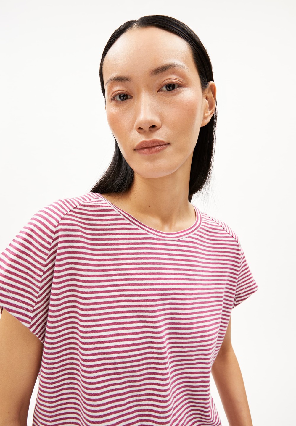 ARMEDANGELS ONELIAA LOVELY STRIPES T-Shirt Loose Fit made of Organic Cotton Crushed Berry-oatmilk | VDLYF5068