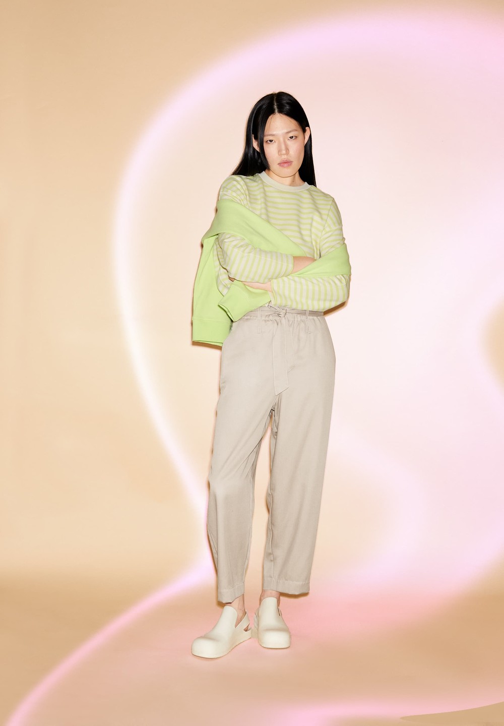 ARMEDANGELS SAAMERA Woven Pants Relaxed Fit made of TENCEL™ Lyocell Světle | SQJTV3916